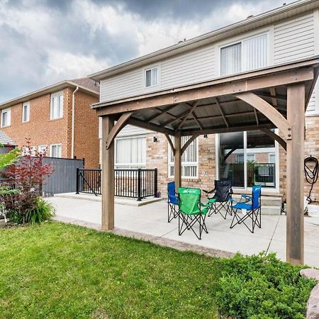 Garden 2 Bedroom Apt - Free Parking Wifi Laundry Workstation Brampton Dış mekan fotoğraf